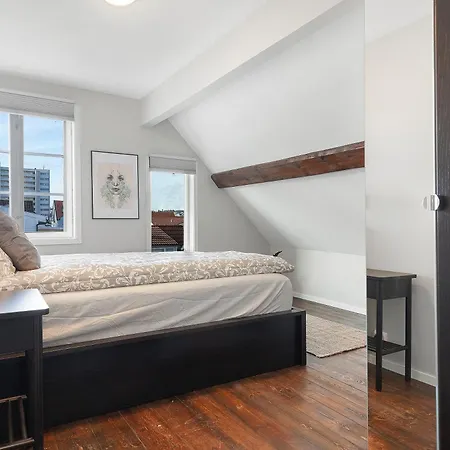 And Cozy - Parking Included! Lejlighed Stavanger